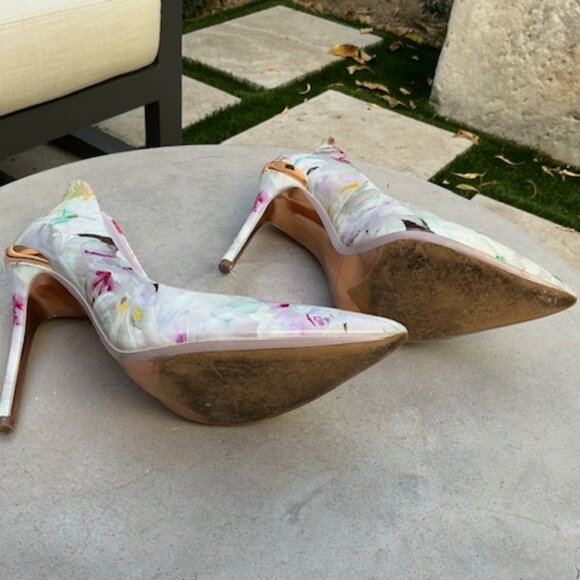 Ted Baker White / Pink Flower Heel - Picture 3 of 4